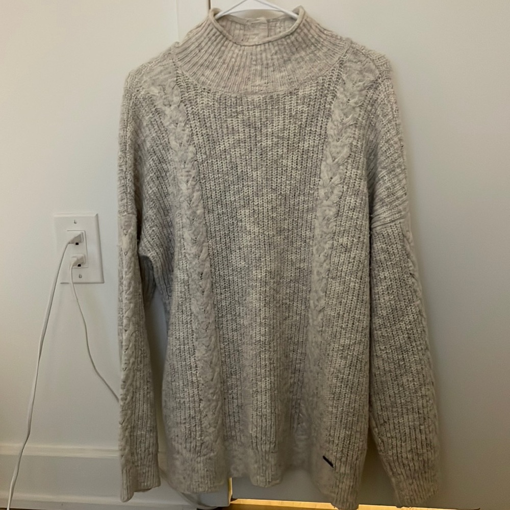 Mockneck sweater